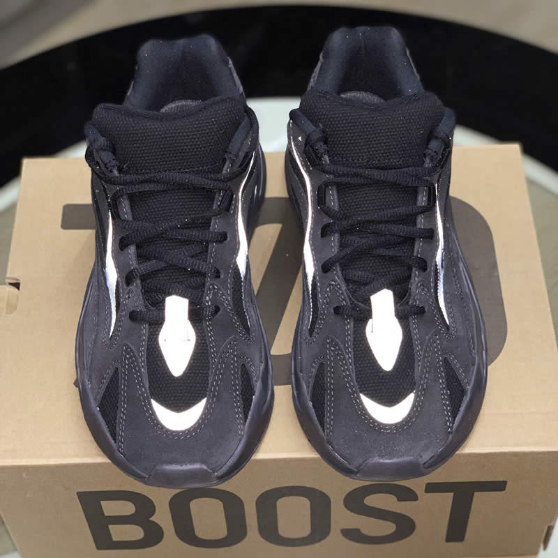 Yeezy Boost 700 V2 Vanta Black Fu6684 (3) - www.newkick.vip